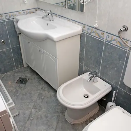 Apartmani Paula Makarska Exterior photo
