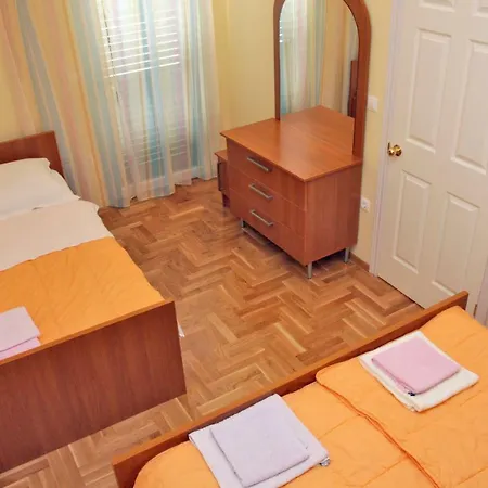 Apartmani Paula Makarska Exterior photo