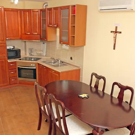 Apartmani Paula Makarska Exterior photo