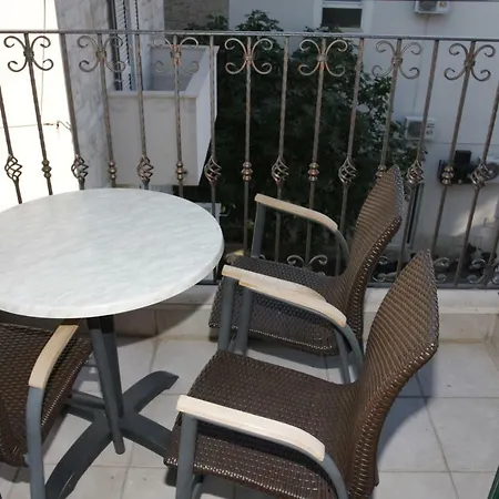 Apartmani Paula Makarska Exterior photo