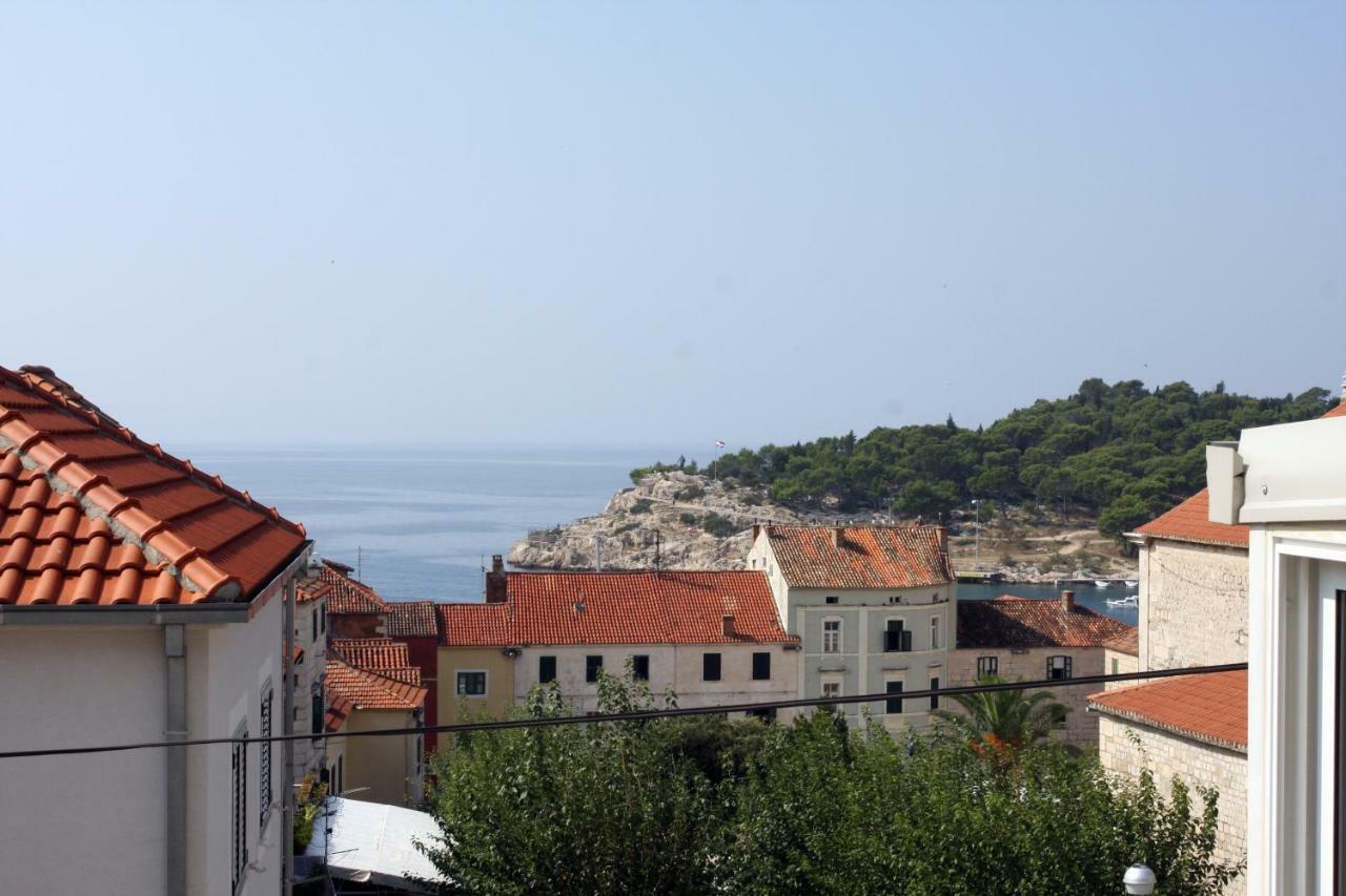 Paula * Makarska